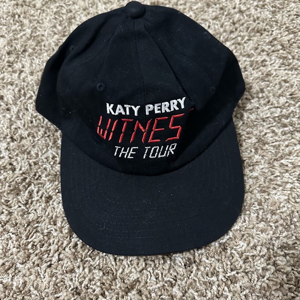 Katy Perry Witness Tour VIP Bundle - Picture 3 of 6